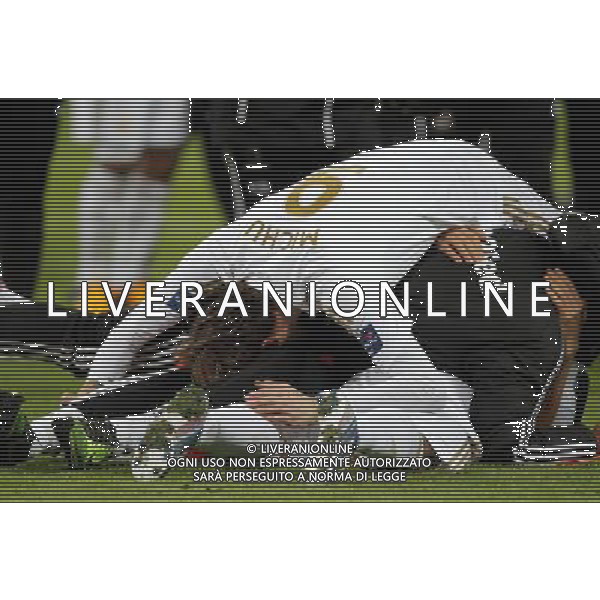 MICHU BURIES HIS HEAD BRADFORD CITY V SWANSEA CITY BRADFORD CITY V SWANSEA CITY CAPITAL ONE FOOTBALL LEAGUE CUP FINAL 2013 WEMBLEY STADIUM, LONDON, ENGLAND 24 February 2013 GAQ66300 CAPITAL ONE CUP FINAL 2013 WARNING! This Photograph May Only Be Used For Newspaper And/Or Magazine Editorial Purposes. May Not Be Used For Publications Involving 1 player, 1 Club Or 1 Competition Without Written Authorisation From Football DataCo Ltd. For Any Queries, Please Contact Football DataCo Ltd on +44 (0) 207 864 9121 ©PHOTOSHOT/AGENZIA ALDO LIVERANI SAS - ITALY ONLY - EDITORIAL USE ONLY