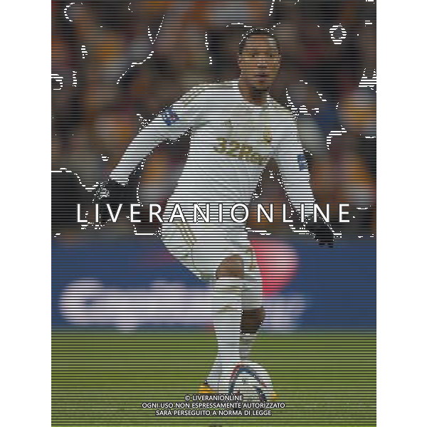 JONATHAN DE GUZMAN SWANSEA CITY FC BRADFORD CITY V SWANSEA CITY CAPITAL ONE FOOTBALL LEAGUE CUP FINAL 2013 WEMBLEY STADIUM, LONDON, ENGLAND 24 February 2013 GAQ66292 CAPITAL ONE CUP FINAL 2013 WARNING! This Photograph May Only Be Used For Newspaper And/Or Magazine Editorial Purposes. May Not Be Used For Publications Involving 1 player, 1 Club Or 1 Competition Without Written Authorisation From Football DataCo Ltd. For Any Queries, Please Contact Football DataCo Ltd on +44 (0) 207 864 9121 ©PHOTOSHOT/AGENZIA ALDO LIVERANI SAS - ITALY ONLY - EDITORIAL USE ONLY