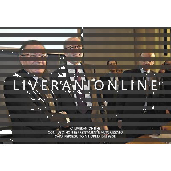MILANO 1/3/2013 INTESA-SANPAOLO P.zza BELGIOIOSO \'ACCORDO INTESA SANPAOLO, PICCOLA INDUSTRIA E CONFINDUSTRIA, PER FACILITARE L\' ACCESSO E LA CONTINUITA\' DEL CREDITO\' NELLA FOTO GIORGIO SQUINZI, ENRICO CUCCHIANI E VINCENZO BOCCIA FOTO ROMANO/AG ALDO LIVERANI S.A.S.