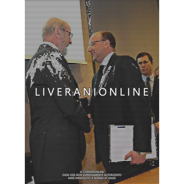 MILANO 1/3/2013 INTESA-SANPAOLO P.zza BELGIOIOSO \'ACCORDO INTESA SANPAOLO, PICCOLA INDUSTRIA E CONFINDUSTRIA, PER FACILITARE L\' ACCESSO E LA CONTINUITA\' DEL CREDITO\' NELLA FOTO ENRICO CUCCHIANI E VINCENZO BOCCIA FOTO ROMANO/AG ALDO LIVERANI S.A.S.