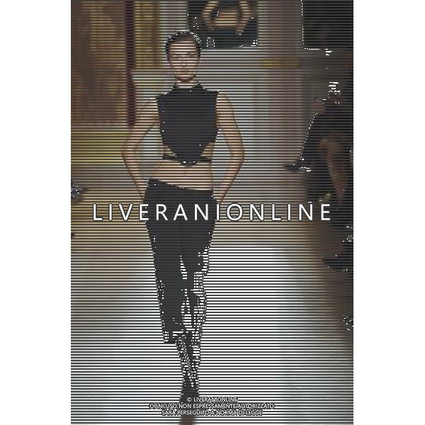 A model walks the runway during the Barbara Bui Fall/Winter 2013/14 Ready-to-Wear show as part of Paris Fashion Week on February 28, 2013 in Paris, France. ©Photoshot/AGENZIA ALDO LIVERANI SAS-ITALY ONLY - EDITORIAL USE ONLY
