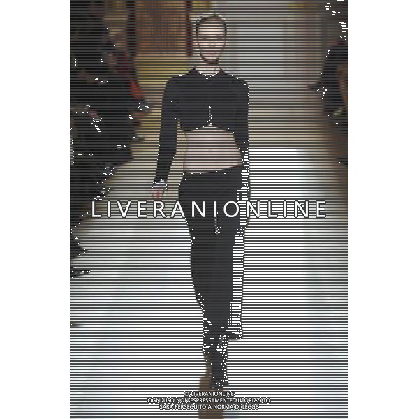 A model walks the runway during the Barbara Bui Fall/Winter 2013/14 Ready-to-Wear show as part of Paris Fashion Week on February 28, 2013 in Paris, France. ©Photoshot/AGENZIA ALDO LIVERANI SAS-ITALY ONLY - EDITORIAL USE ONLY