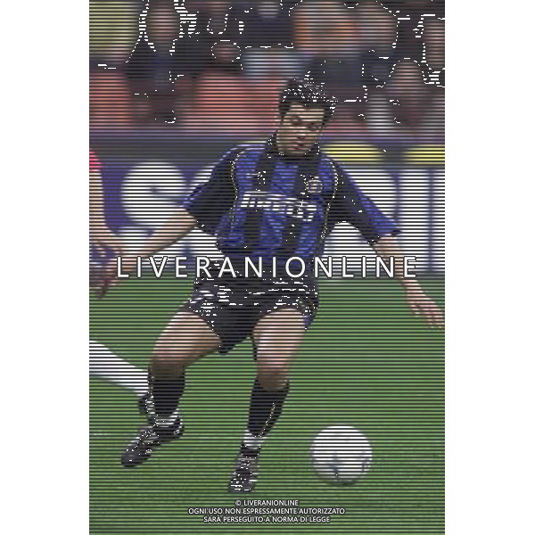 MILANO, 04-04-02 DFP/ MARCO LUSSOSO INTER-FEYENOORD (COPPA UEFA) NELLA FOTO: SERGIO CONCEICAO AG ALDO LIVERANI S A S