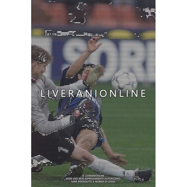 MILANO, 04-04-02 DFP/ MARCO LUSSOSO INTER-FEYENOORD (COPPA UEFA) NELLA FOTO: SERGIO CONCEICAO AG ALDO LIVERANI S A S
