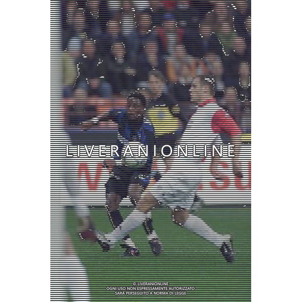 MILANO, 04-04-02 DFP/ MARCO LUSSOSO INTER-FEYENOORD (COPPA UEFA) NELLA FOTO: MOHAMED KALLON AG ALDO LIVERANI S A S
