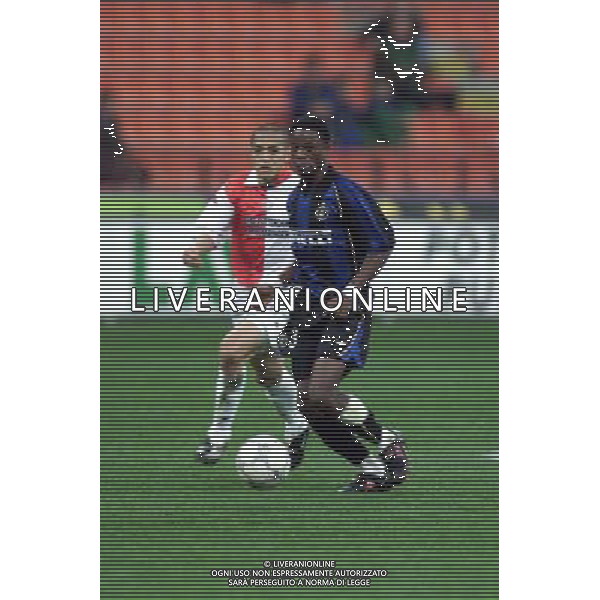 MILANO, 04-04-02 DFP/ MARCO LUSSOSO INTER-FEYENOORD (COPPA UEFA) NELLA FOTO: MOHAMED KALLON AG ALDO LIVERANI S A S