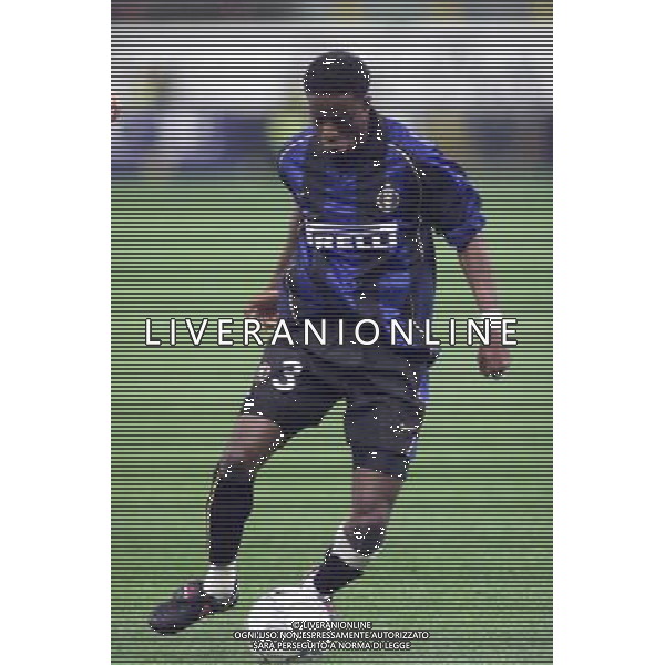 MILANO, 04-04-02 DFP/ MARCO LUSSOSO INTER-FEYENOORD (COPPA UEFA) NELLA FOTO: MOHAMED KALLON AG ALDO LIVERANI S A S
