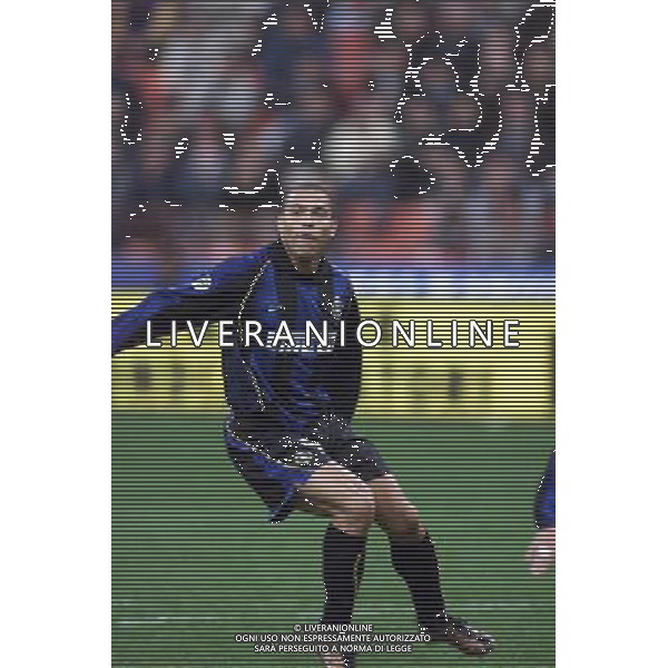 MILANO, 04-04-02 DFP/ MARCO LUSSOSO INTER-FEYENOORD (COPPA UEFA) NELLA FOTO: RONALDO AG ALDO LIVERANI S A S