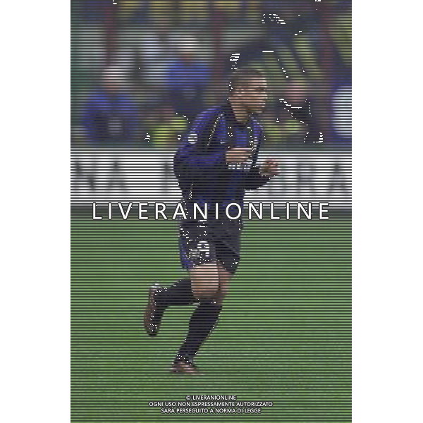 MILANO, 04-04-02 DFP/ MARCO LUSSOSO INTER-FEYENOORD (COPPA UEFA) NELLA FOTO: RONALDO AG ALDO LIVERANI S A S