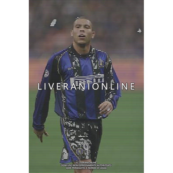 MILANO, 04-04-02 DFP/ MARCO LUSSOSO INTER-FEYENOORD (COPPA UEFA) NELLA FOTO: RONALDO AG ALDO LIVERANI S A S