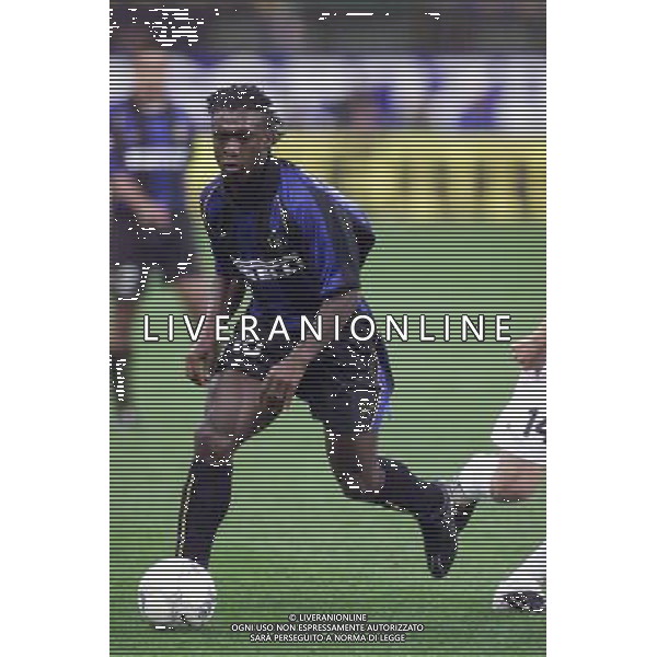 MILANO, 04-04-02 DFP/ MARCO LUSSOSO INTER-FEYENOORD (COPPA UEFA) NELLA FOTO: CLARENCE SEEDORF AG ALDO LIVERANI S A S
