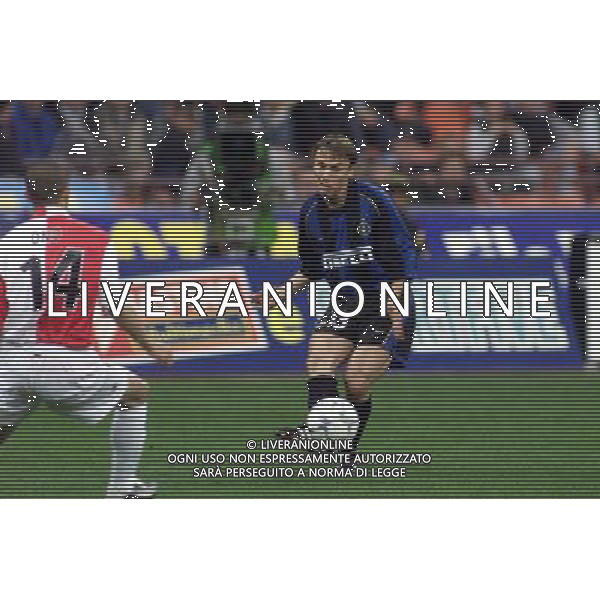 MILANO, 04-04-02 DFP/ MARCO LUSSOSO INTER-FEYENOORD (COPPA UEFA) NELLA FOTO: DARIO SIMIC AG ALDO LIVERANI S A S