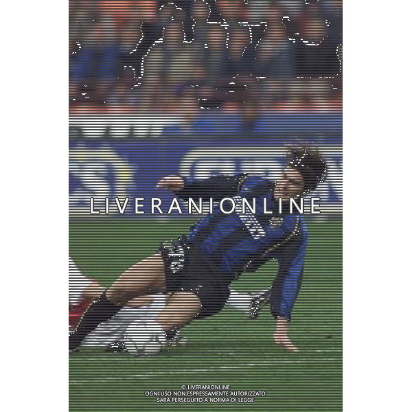 MILANO, 04-04-02 DFP/ MARCO LUSSOSO INTER-FEYENOORD (COPPA UEFA) NELLA FOTO: NICOLA VENTOLA AG ALDO LIVERANI S A S