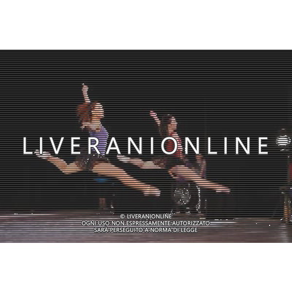 (130204) -- BISHKEK, March 4, 2013 () -- Dancers perform in the modern ballet show \'The Future in the Present\' in Bishkek, Kyrgyzstan, March 3, 2013. Kyrgyzstan\'s artist Talent Osmanov is the choreographer and costume designer of the modern ballet show. (/Roman)(axy) ©photoshot/AGENZIA ALDO LIVERANI SAS - ITALY ONLY - Ballerini si esibiscono nello spettacolo di balletto moderno \'Il Futuro nel Presente\' a Bishkek, Kirghizistan, 3 marzo 2013.