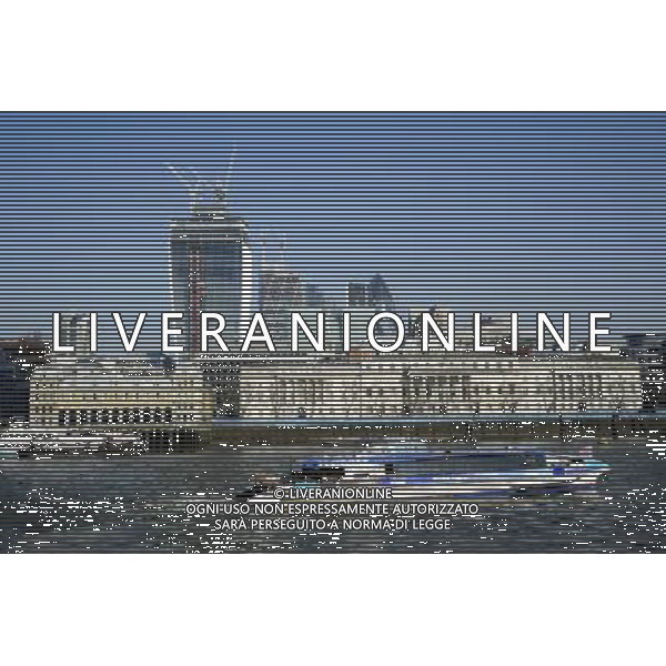 General view of 20 Fenchurch Street, colloquially known as the Walkie Talkie ©photoshot/AGENZIA ALDO LIVERANI SAS - ITALY ONLY - Veduta generale del 20 Fenchurch Street a Londra, nota come il Walkie Talkie