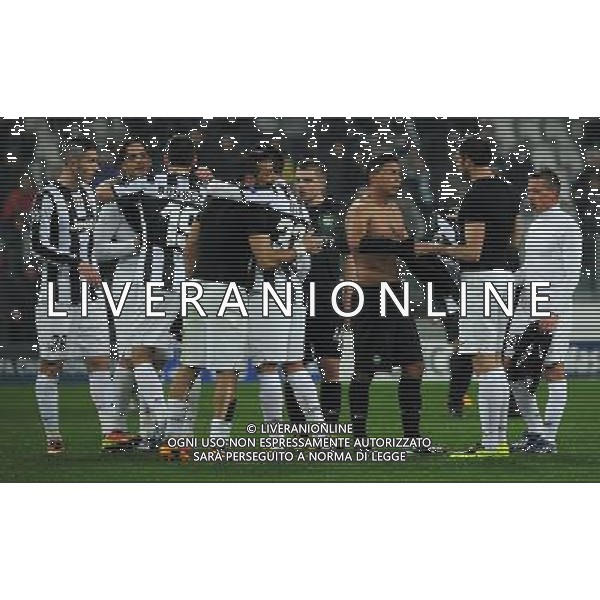 UEFA Champions League 2012/2013 Ottavi di Finale Ritorno Torino - 06.03.2013 Juventus-Celtic Nella Foto:i giocatori della juventus si abbracciano a fine partita /Ph.Vitez-Ag. Aldo Liverani
