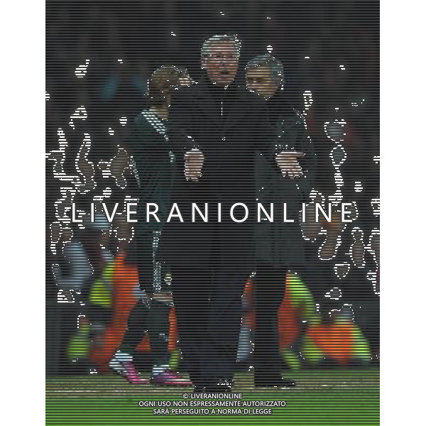 An angry Sir Alex Ferguson Manager gestures towards Referee Cuneyt Cakir after Nani sending off Manchester United 2012/13 Manchester United V Real Madrid (1-2) (AGG 2-3) 05/03/13 UEFA Champions League Round of 16-Second Leg Photo: Robin Parker Fotosports International ©Photoshot/AGENZIA ALDO LIVERANI SAS-ITALY ONLY - EDITORIAL USE ONLY