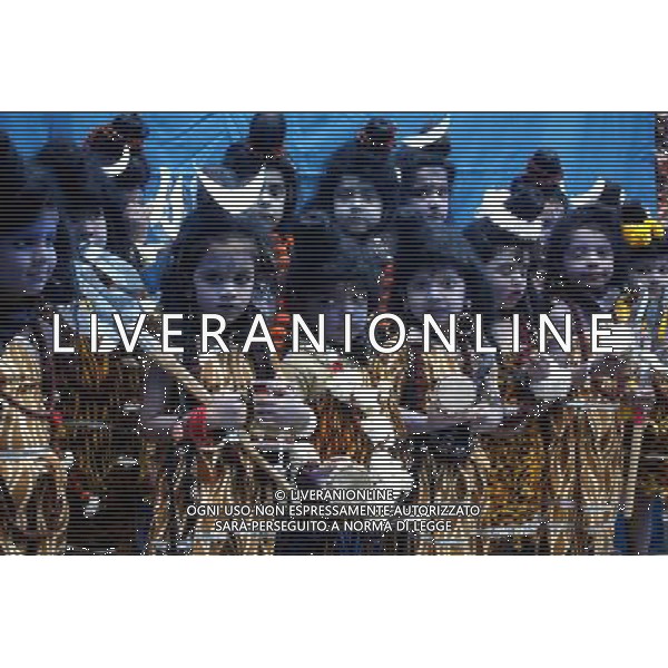 (130310) -- BHOPAL, March 10, 2013 () -- Children of a foundation school dressed as Hindu God Lord Shiva take part in a fancy dress show on the eve of Mahashivratri festival in Bhopal, India, March 9, 2013. (/Stringer) ©photoshot/AGENZIA ALDO LIVERANI SAS - ITALY ONLY - I bambini di una scuola vestiti come il dio indu\' Shiva durante uno spettacolo in maschera, alla vigilia della festa Mahashivratri a Bhopal , India, 9 marzo 2013.