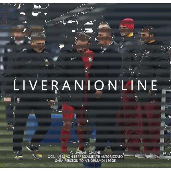 UEFA Champions League second match between Schalke 04 and Galatasaray at Veltins arena in Gelsenkirchen, Germany 12.03.2013 Match Scored: Schalke 04 (2) - Galatasaray (3) Pictured: Coach Fatih Terim and Wesley Sneijder of Galatasaray. ©PHOTOSHOT/AGENZIA ALDO LIVERANI SAS - ITALY ONLY - EDITORIAL USE ONLY