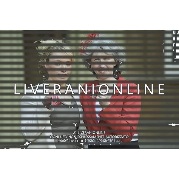 Mrs Deborah Criddle \' Mrs Sophie Wells attend a investiture ceremony at Buckingham Palace in London. ©photoshot/AGENZIA ALDO LIVERANI SAS - ITALY ONLY - EDITORIAL USE ONLY