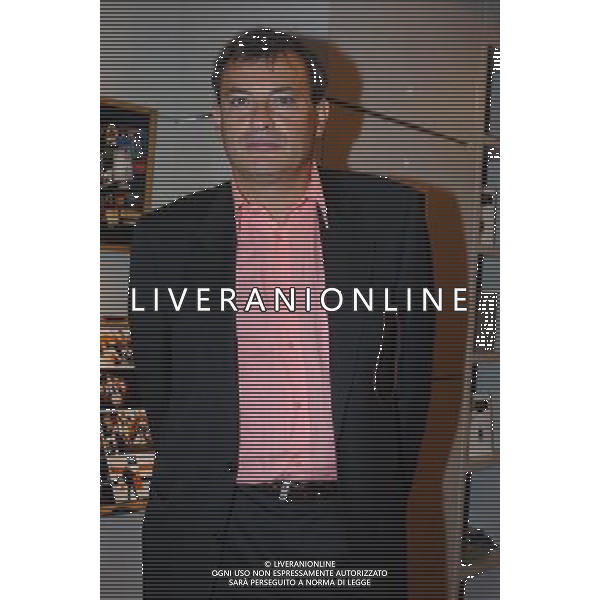 Milano 15/09/2004 Presentazione del libro\'Sono Stato Io\' di Oliviero Beha nella foto: Oliviero Beha l\'autore foto Danilo Recalcati/AG.Aldo Liverani