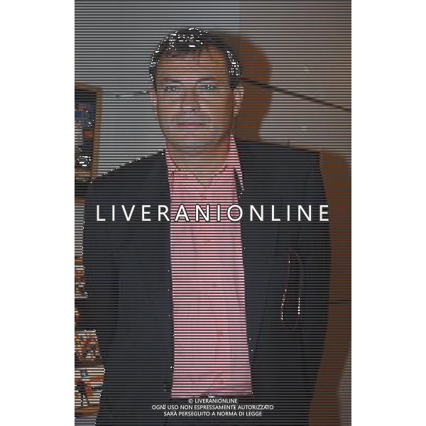 Milano 15/09/2004 Presentazione del libro\'Sono Stato Io\' di Oliviero Beha nella foto: Oliviero Beha l\'autore foto Danilo Recalcati/AG.Aldo Liverani