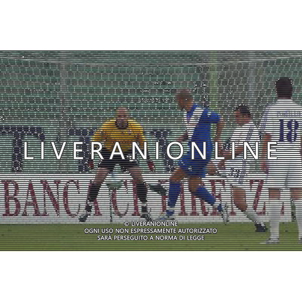 Fiorentina-Brescia Coppa Italia Tim Cup 15/09/04 nella foto il gol di luigi di biagio foto gianni nucci/agenzia aldo liverani