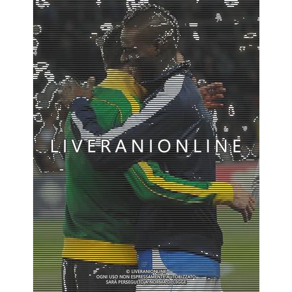 Gara Amichevole Ginevra (Svizzera) - 21.03.2013 Italia-Brasile Nella Foto:abbraccio balotelli julio cesar /Ph.Vitez-Ag. Aldo Liverani