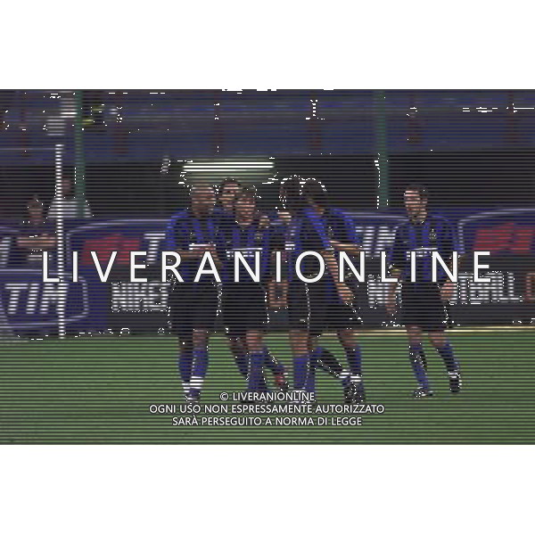 MILANO, 22-08-02 DFP/MARCO LUSSOSO INTER-ROMA (TROFEO PIRELLI) NELLA FOTO: ESULTANZA DELL\'INTER AG ALDO LIVERANI S A S