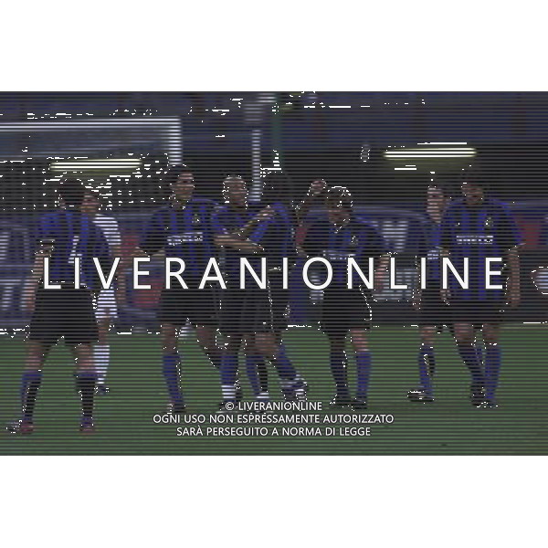 MILANO, 22-08-02 DFP/MARCO LUSSOSO INTER-ROMA (TROFEO PIRELLI) NELLA FOTO: ESULTANZA DELL\'INTER AG ALDO LIVERANI S A S