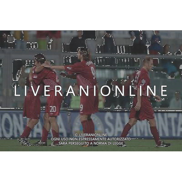 LIVORNO,15 SETTEMBRE 2004 LIVORNO - LECCE COPPA ITALIA TIM CUP NELLA FOTO: ABBRACCI ESULTANZA DOPO IL 2-1 FOTO:BIZZI-AGENZIA ALDO LIVERANI