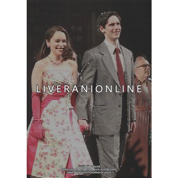 March 20, 2013 Emilia Clarke and Cory Michael Smith curtain call at Breakfast at Tiffany\'s opening night on Broadway at the Cort Theatre in New York City.Credit:RW/MediaPunch Inc. SNIADANIE U TIFFANIEGO NA BRODWAYU FOT. MEDIAPUNCH/NEWSPIX.PL US, FRANCE AND GERMANY OUT !!! --- Newspix.pl /AGENZIA ALDO LIVERANI SAS/ITALY ONLY - EDITORIAL USE ONLY *** Local Caption *** www.newspix.pl mail us: info@newspix.pl call us: 0048 022 23 22 222 --- Polish Picture Agency by Ringier Axel Springer Poland