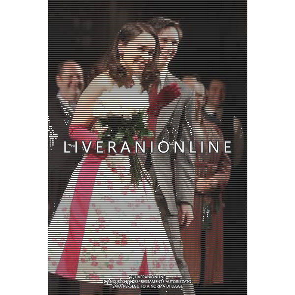 March 20, 2013 Emilia Clarke and Cory Michael Smith curtain call at Breakfast at Tiffany\'s opening night on Broadway at the Cort Theatre in New York City.Credit:RW/MediaPunch Inc. SNIADANIE U TIFFANIEGO NA BRODWAYU FOT. MEDIAPUNCH/NEWSPIX.PL US, FRANCE AND GERMANY OUT !!! --- Newspix.pl /AGENZIA ALDO LIVERANI SAS/ITALY ONLY - EDITORIAL USE ONLY *** Local Caption *** www.newspix.pl mail us: info@newspix.pl call us: 0048 022 23 22 222 --- Polish Picture Agency by Ringier Axel Springer Poland