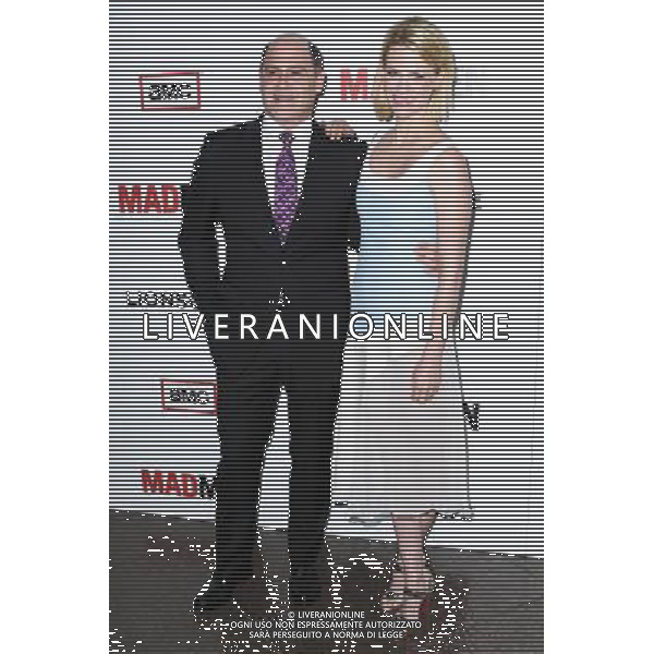 LOS ANGELES, CA - MARCH 20: Matthew Weiner and January Jones at the \'Mad Men\' Season 6 Los Angeles Premiere held at the Director\'s Guild of America on March 20, 2013 in Los Angeles, California. Credit: MediaPunch Inc. PREMIERA SERIAL MAD MEN SEZON 6 FOT. MEDIAPUNCH/NEWSPIX.PL US, FRANCE AND GERMANY OUT !!! --- Newspix.pl /AGENZIA ALDO LIVERANI SAS/ITALY ONLY - EDITORIAL USE ONLY *** Local Caption *** www.newspix.pl mail us: info@newspix.pl call us: 0048 022 23 22 222 --- Polish Picture Agency by Ringier Axel Springer Poland