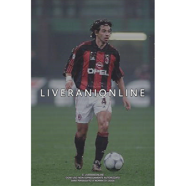 MILANO, 22-11-01 DFP/ MARCO LUSSOSO MILAN - SPORTING LISBONA (COPPA UEFA) NELLA FOTO: DEMETRIO ALBERTINI AG ALDO LIVERANI S A S