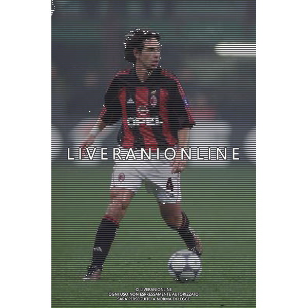 MILANO, 22-11-01 DFP/ MARCO LUSSOSO MILAN - SPORTING LISBONA (COPPA UEFA) NELLA FOTO: DEMETRIO ALBERTINI AG ALDO LIVERANI S A S