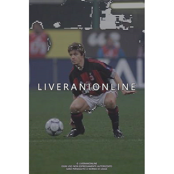 MILANO, 22-11-01 DFP/ MARCO LUSSOSO MILAN - SPORTING LISBONA (COPPA UEFA) NELLA FOTO: THOMAS HELVEG AG ALDO LIVERANI S A S