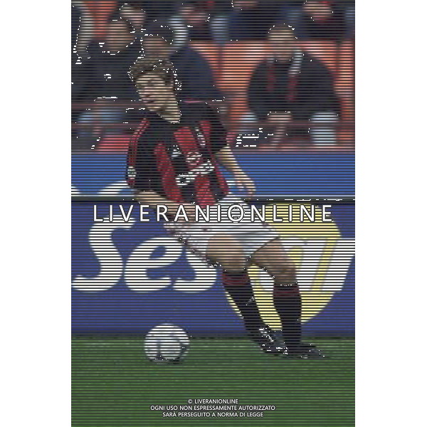 MILANO, 22-11-01 DFP/ MARCO LUSSOSO MILAN - SPORTING LISBONA (COPPA UEFA) NELLA FOTO: THOMAS HELVEG AG ALDO LIVERANI S A S