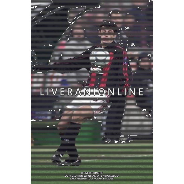 MILANO, 22-11-01 DFP/ MARCO LUSSOSO MILAN - SPORTING LISBONA (COPPA UEFA) NELLA FOTO: KAKHA KALADZE AG ALDO LIVERANI S A S