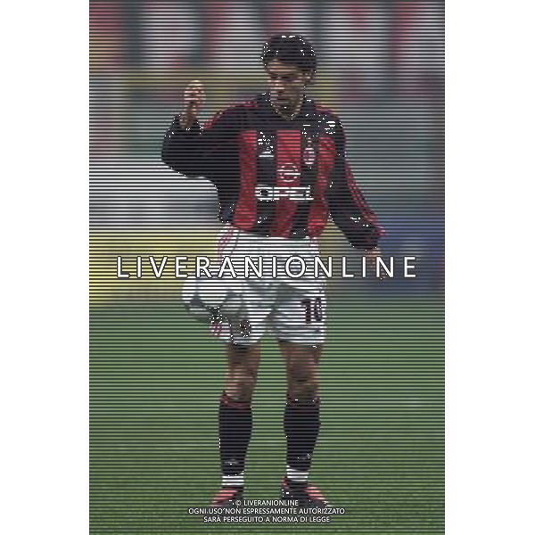 MILANO, 22-11-01 DFP/ MARCO LUSSOSO MILAN - SPORTING LISBONA (COPPA UEFA) NELLA FOTO: RUI COSTA AG ALDO LIVERANI S A S