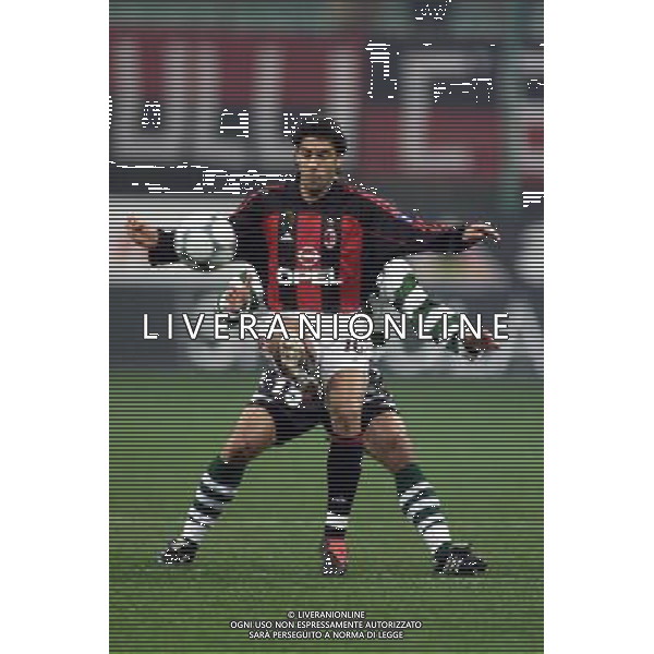 MILANO, 22-11-01 DFP/ MARCO LUSSOSO MILAN - SPORTING LISBONA (COPPA UEFA) NELLA FOTO: RUI COSTA AG ALDO LIVERANI S A S