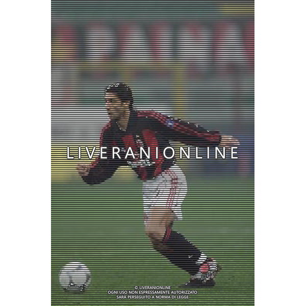 MILANO, 22-11-01 DFP/ MARCO LUSSOSO MILAN - SPORTING LISBONA (COPPA UEFA) NELLA FOTO: RUI COSTA AG ALDO LIVERANI S A S