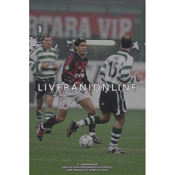 MILANO, 22-11-01 DFP/ MARCO LUSSOSO MILAN - SPORTING LISBONA (COPPA UEFA) NELLA FOTO: RUI COSTA AG ALDO LIVERANI S A S