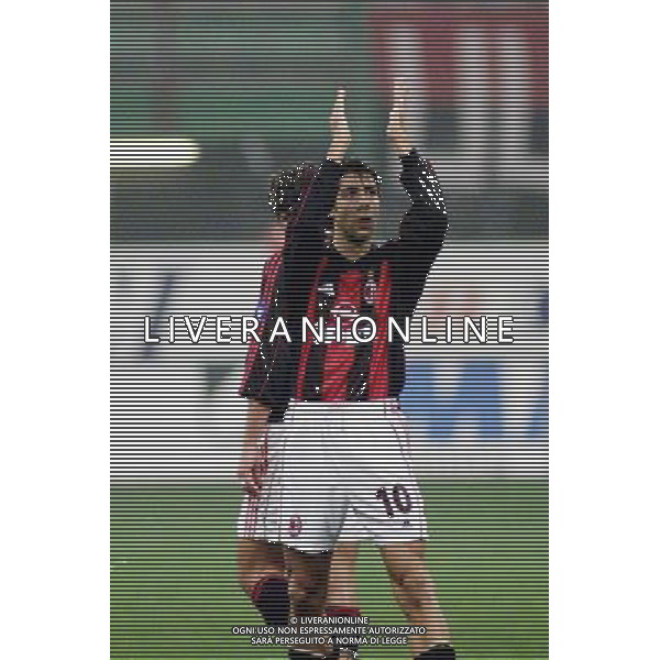 MILANO, 22-11-01 DFP/ MARCO LUSSOSO MILAN - SPORTING LISBONA (COPPA UEFA) NELLA FOTO: RUI COSTA AG ALDO LIVERANI S A S