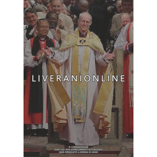 The Most Reverend Justin Welby after his was installed as the new Archbishop of Canterbury during his enthronement service at Canterbury Cathedral in Canterbury, Kent. ©photoshot/AGENZIA ALDO LIVERANI SAS - ITALY ONLY - Cerimonia di intronizzazione dell\'arcivescovo di Canterbury Mons. Justin Welby nella Cattedrale di Canterbury, a Canterbury, Kent