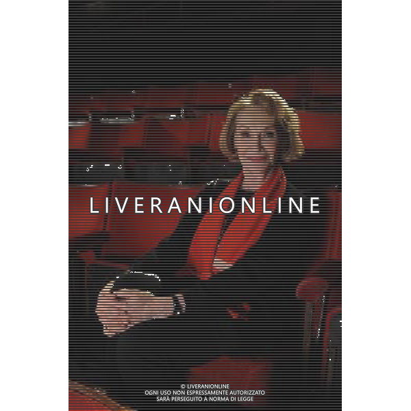 Sian Phillips on Lesley Anne Knight\'s Broadway Bonanza for Vintage TV at The Coronet Notting Hill ©Photoshot/AGENZIA ALDO LIVERANI SAS-ITALY ONLY - EDITORIAL USE ONLY