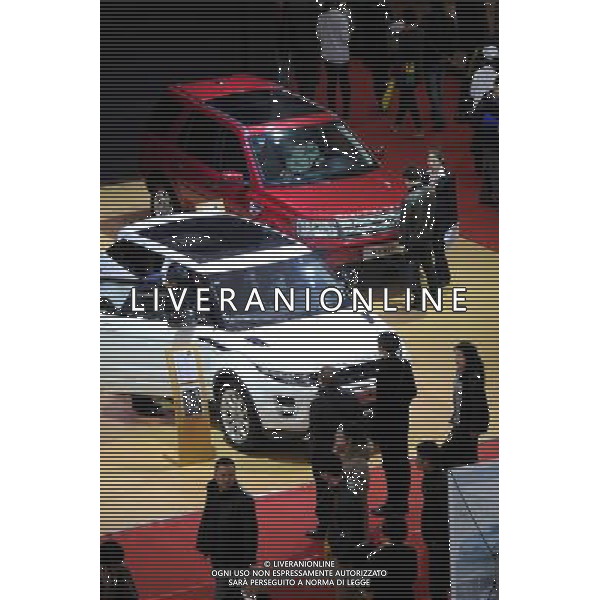 (130326) -- HARBIN, March 26, 2013 () -- People tour the 8th Harbin Spring Auto Show in Harbin, capital of northeast China\'s Heilongjiang Province, March 26, 2013. The auto show kicked off on Tuesday, showcasing some 500 vehicles of brands worldwide. (/Wang Song) (whj) ©Photoshot/AGENZIA ALDO LIVERANI SAS-ITALY ONLY - EDITORIAL USE ONLY