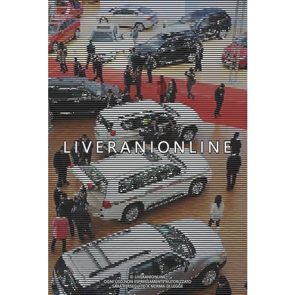 (130326) -- HARBIN, March 26, 2013 () -- People tour the 8th Harbin Spring Auto Show in Harbin, capital of northeast China\'s Heilongjiang Province, March 26, 2013. The auto show kicked off on Tuesday, showcasing some 500 vehicles of brands worldwide. (/Wang Jianwei) (whj) ©Photoshot/AGENZIA ALDO LIVERANI SAS-ITALY ONLY - EDITORIAL USE ONLY