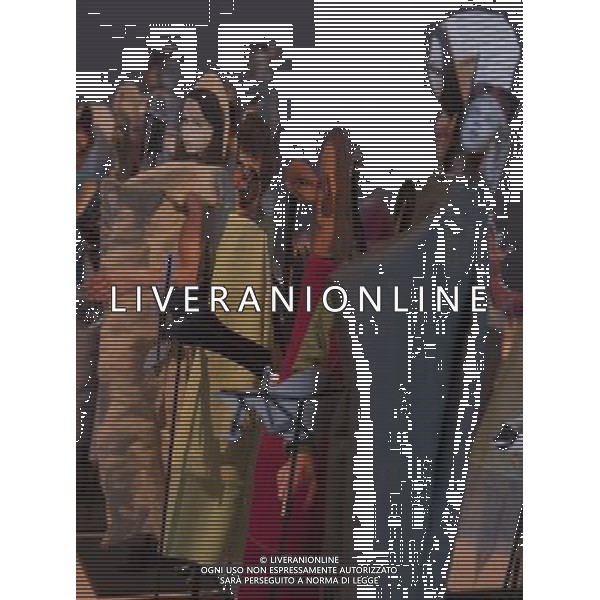 Geoffrey agricoltori  il chirurgo e il fotografo sarˆ mostrato per la prima volta nella sua forma completa. Sviluppato nell\'arco di 3 anni il lavoro consiste di centinaia di marionette, come figure, composte da immagini ricavate da vecchi libri e riviste montate su forme tessuto. La mostra dura dal 26 marzo 2013 - 28 luglio 2013 The Curve, Barbican. Londra ©Photoshot/AGENZIA ALDO LIVERANI SAS-ITALY ONLY - EDITORIAL USE ONLY