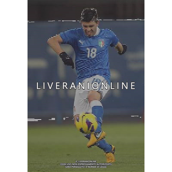 GLIWICE STADION MIEJSKI PRZY ULICY OKRZEI 27.03.2013 PILKA NOZNA 12 TURNIEJ CZTERECH NARODOW POLSKA U20 - WLOCHY U20 NZ MASSIMILIANO BUSELLATO ITA FOT MICHAL NOWAK / NEWSPIX.PL GLIWICE 27.03.2013 FOOTBALL 12TH FOUR NATIONS TOURNAMENT POLAND U20 - ITALY U20 MASSIMILIANO BUSELLATO ITA MICHAL NOWAK / NEWSPIX.PL --- Newspix.pl AG ALDO LIVERANI S A S ONLY ITALY *** Local Caption *** www.newspix.pl mail us: info@newspix.pl call us: 0048 022 23 22 222 --- Polish Picture Agency by Ringier Axel Springer Poland
